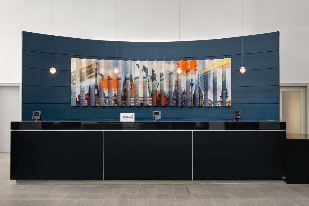 Embassy Suites By Hilton Newark Airport Elizabeth Interior foto